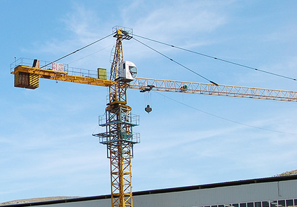 变频器在塔式起重机上的应用(图1) 变频器在塔式起重机上的应用(图1)