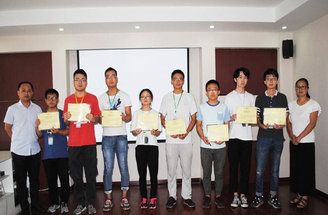 西安理工大学生暑期实习侧记(图1) 西安理工大学生暑期实习侧记(图1)