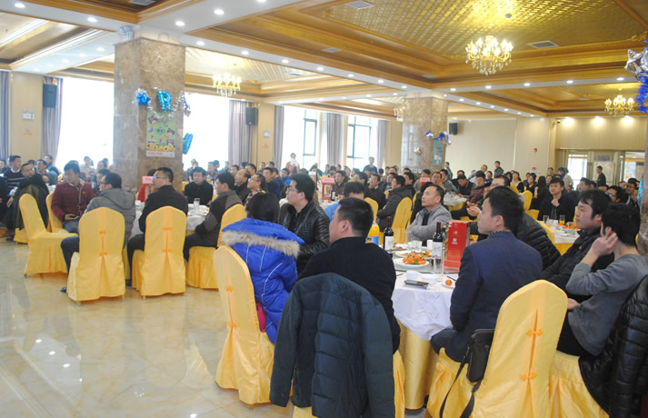 2016年西驰集团主题年会盛装上演(图1) 2016年西驰集团主题年会盛装上演(图1)