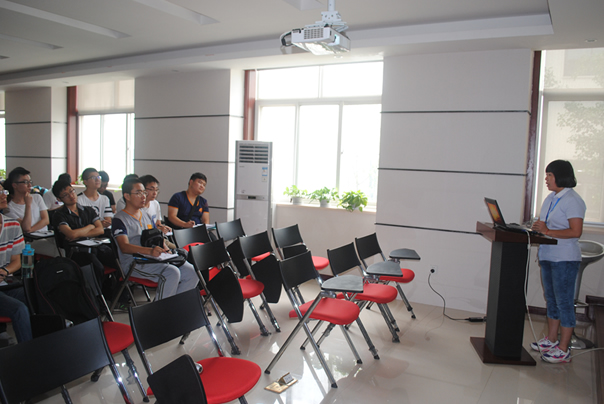 西交大师生莅临西驰电气参观(图3) 西交大师生莅临西驰电气参观(图3)