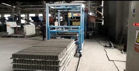 XFC550在制砖机械上应用(图4) XFC550在制砖机械上应用(图4)