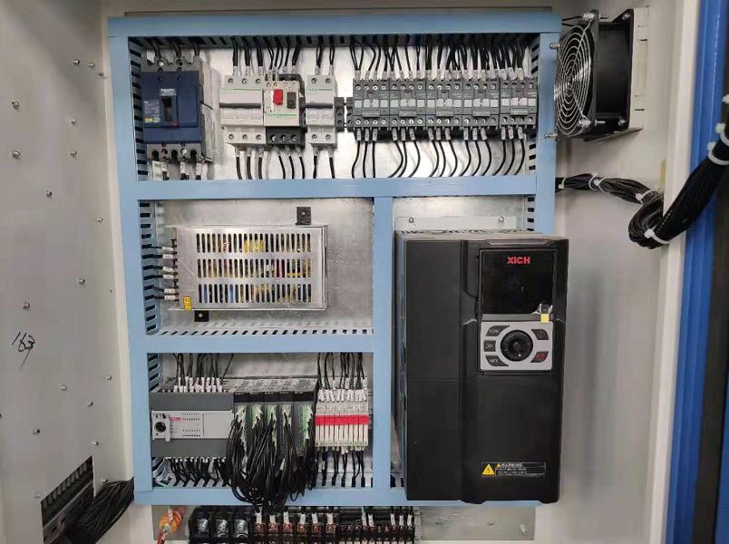 西驰XFC500变频器在塑料挤出机上应用(图2) 西驰XFC500变频器在塑料挤出机上应用(图2)