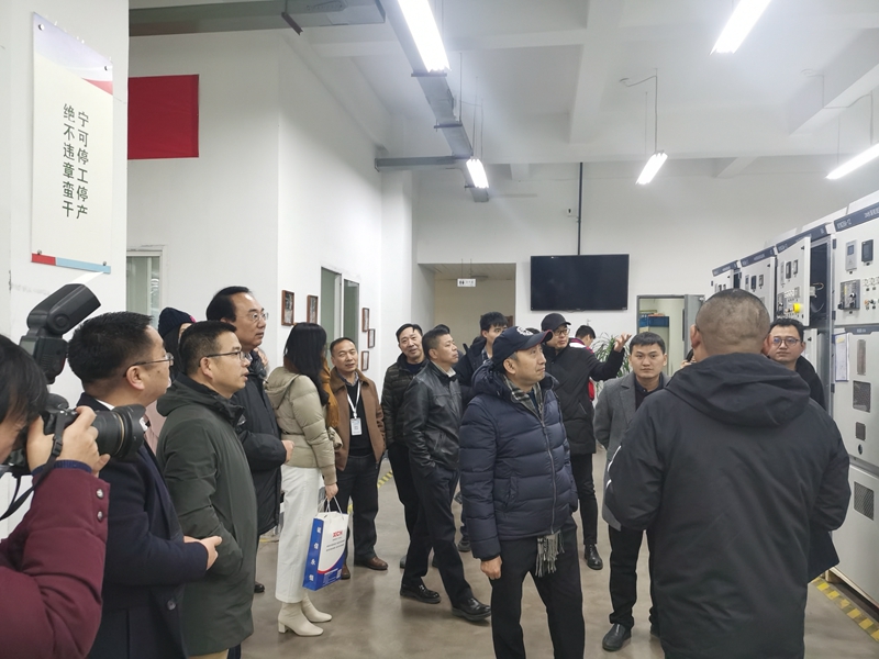 西安理工大学EMBA西安校友会|西驰电气研习暨2021年迎新年会圆满成功(图14)