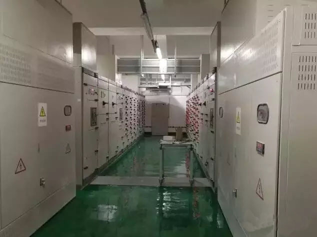 西驰有源电力滤波器应用于武汉某机场交通中心(图1) 西驰有源电力滤波器应用于武汉某机场交通中心(图1)