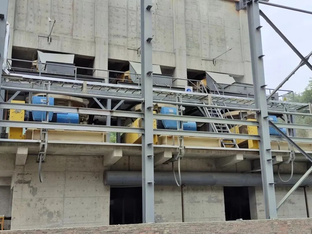 西驰电气服务中国能建葛洲坝易普力公司—砂石骨料项目(图3) 西驰电气服务中国能建葛洲坝易普力公司—砂石骨料项目(图3)